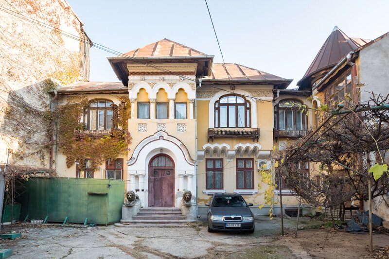 Cismigiu, Piata Victoriei,